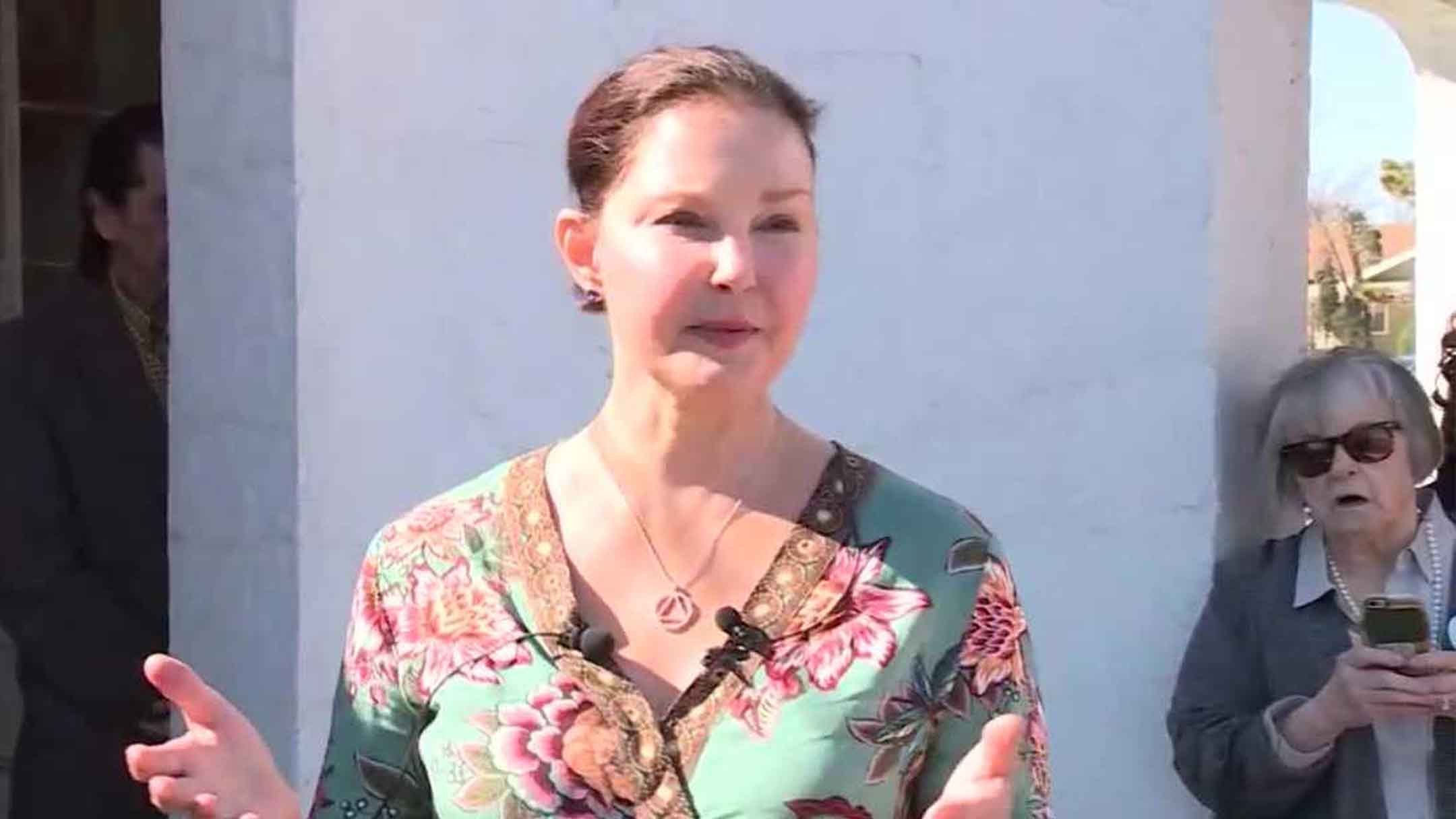 ashley judd | LeftardList.com